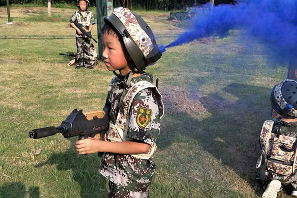 成都7天小学生军事夏令营