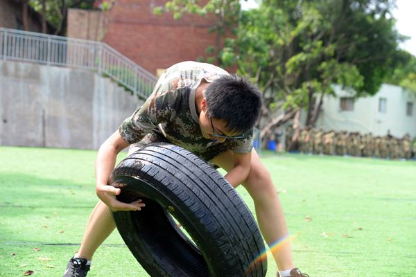 杭州小学生军事夏令营