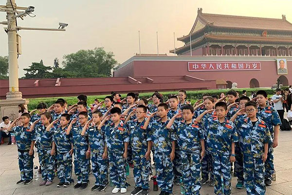 小孩半个月夏令营多少钱