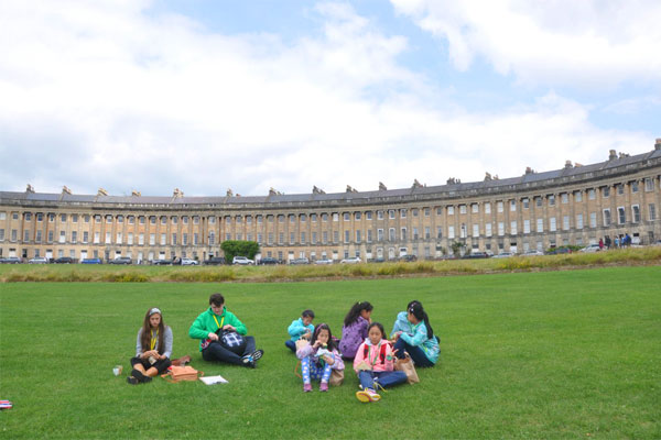 成都到英国游学夏令营费用