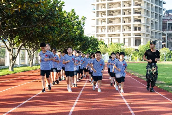 珠海军事夏令营收费标准