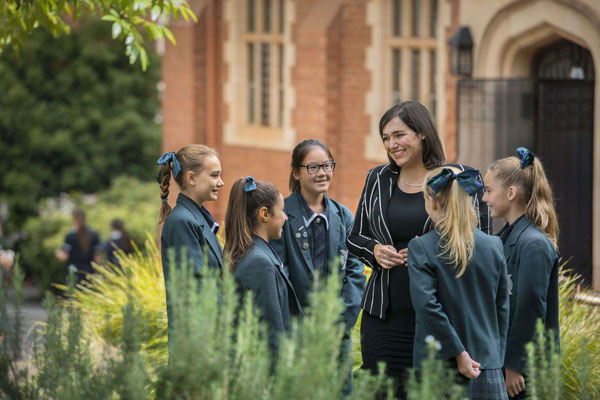 广州英国学校夏令营费用多少钱