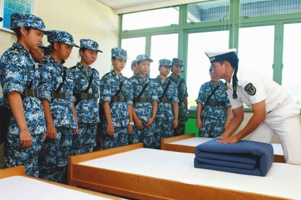 香港青少年军事夏令营收费