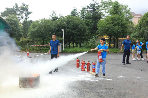 重庆古剑山夏令营费用