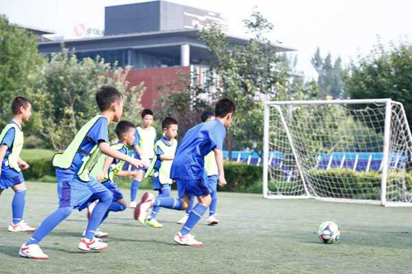 北京小学生足球夏令营