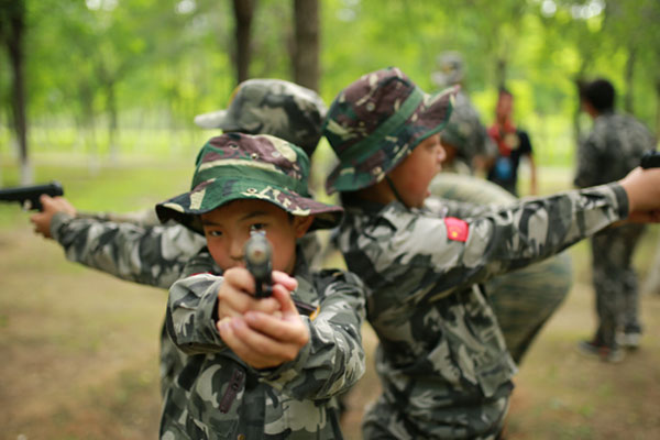 深圳最强尖兵夏令营  