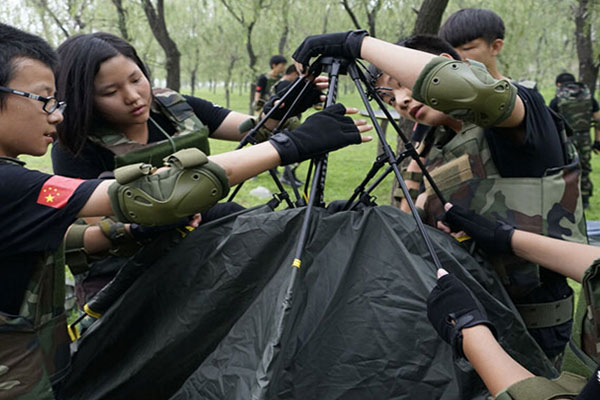深圳最强尖兵夏令营  