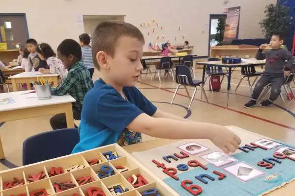 加拿大上幼儿夏令营费用多少钱