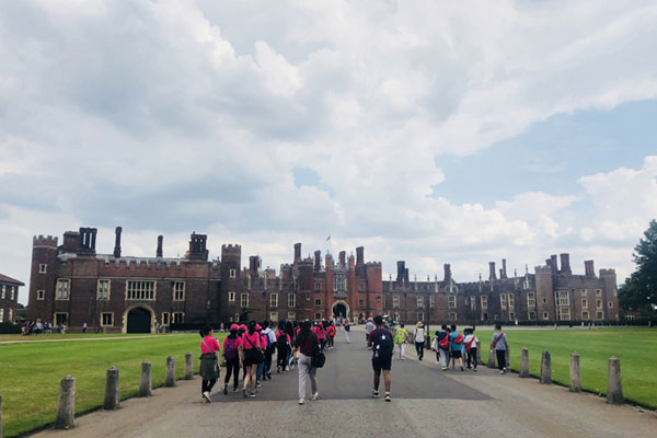 英国伊顿公学游学夏令营费用