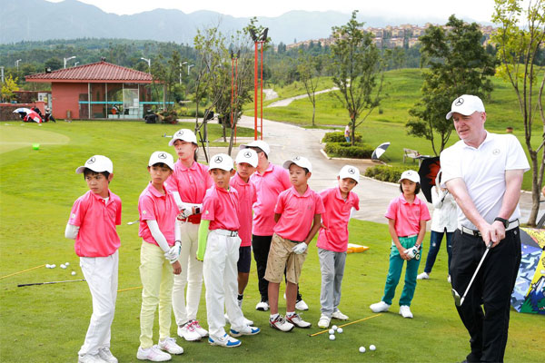 广州哪里有青少年高尔夫夏令营招生