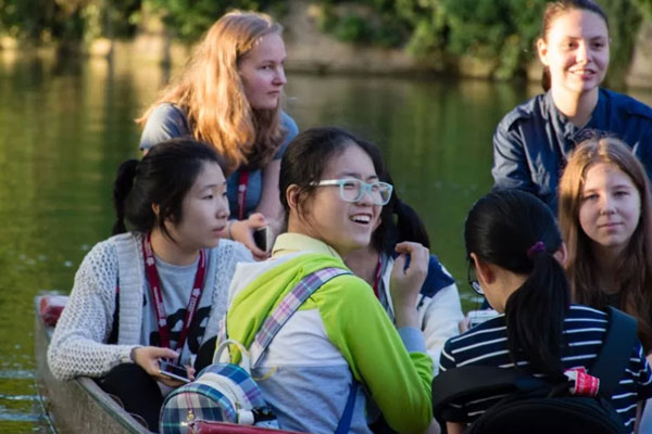 去英国一次夏令营需要多少钱