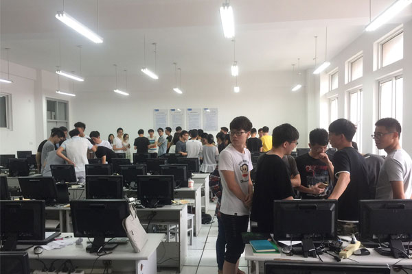 上海交通大学致远夏令营费用