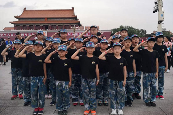 一般小学生夏令营一周时间多少钱